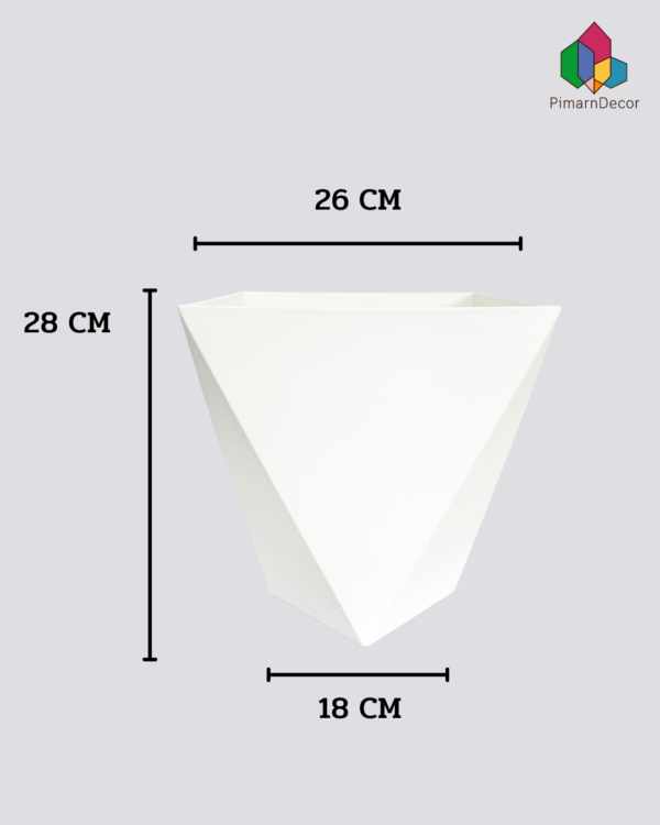 กระถางพลาสติก ขนาด 10 นิ้ว ทรงสี่เหลี่ยมเพชร สีขาว