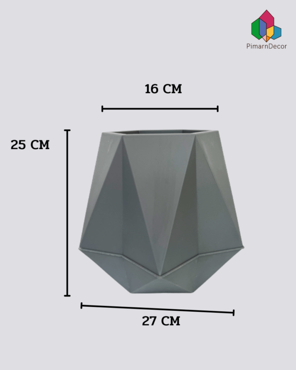 กระถางพลาสติก ขนาด 6 นิ้ว ทรงเหลี่ยมเพชร สีเทา
