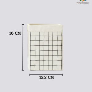 แจกันลายตาราง ทรงสี่เหลี่ยม สีขาว สูง16CM